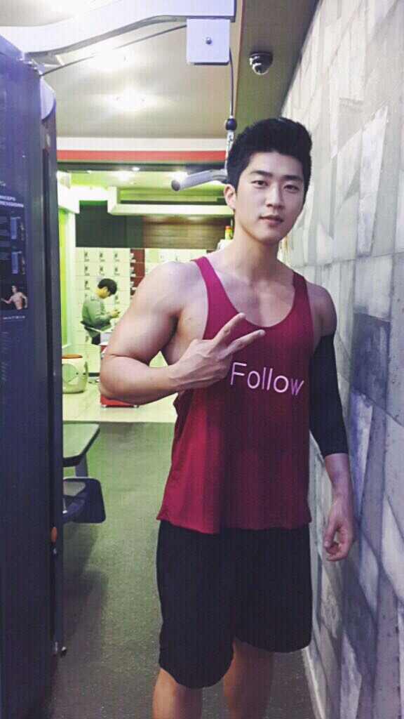 haruehun:Minkyu Park wears Ozic.