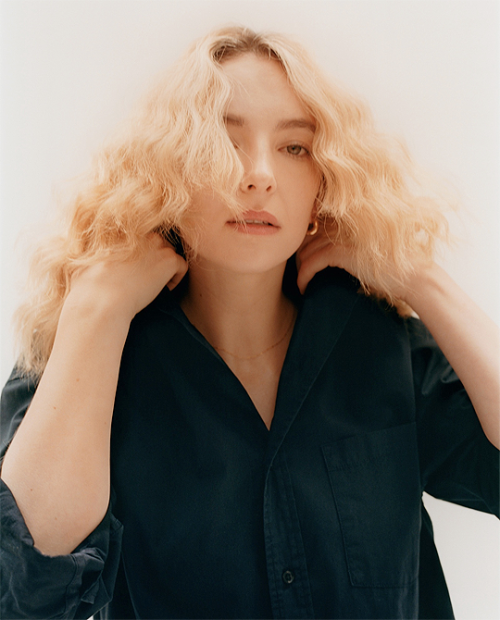 jodiesource: JODIE COMERph. by Rory Payne for Evening StandardApril 2022