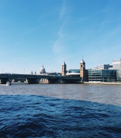 Lunchtime wander ☀️ (at London Bridge)