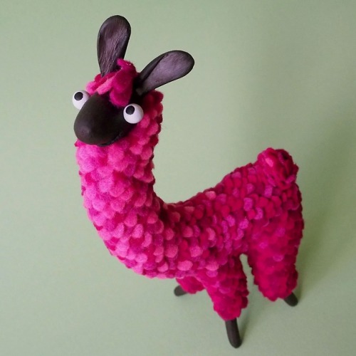 sosuperawesome: Felt Sculptures Otari on Etsy See our #Etsy or #Figurines tags