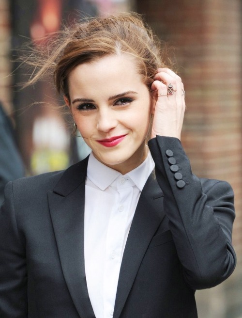 the-inspired-lesbian: black-spiders: Emma Watson suits up for Late Show with David Letterman.Saint L