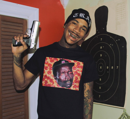 validx2:  fuck-tha-police:  J $tash  relax  relax or get murked