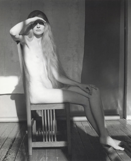 thedoppelganger: Carol Overby, ph. Robert Mapplethorpe, 1979 Come to the Les Beehive!