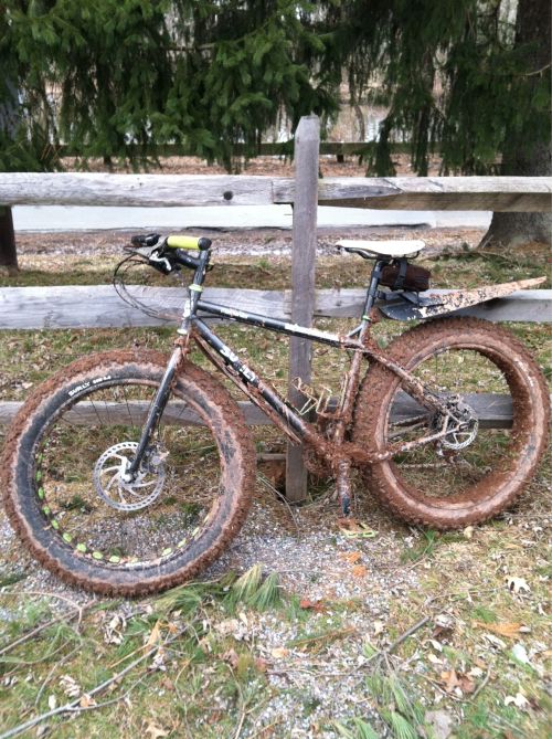 fatbikelife:  This moonlander is a bog beast.  (via TumbleOn)