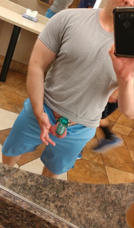 lockedbeef:9/3/18, 28 days locked. Distracting myself with a workout.