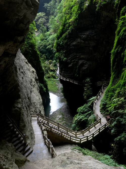 Chongqing, Wulong, China. Photographer deyang922