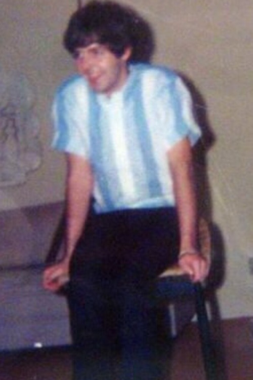 twinka: sexybeatles: paul sitting like an adorable, excited child  He still has that cute mannerism.