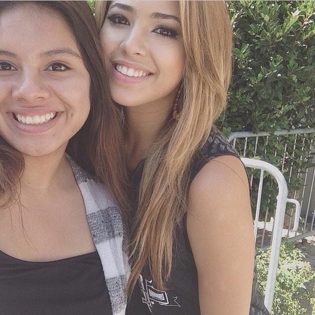 mizzjasminevillegasnewz:  Jasmine v with a fan at the power106AllStar Game
