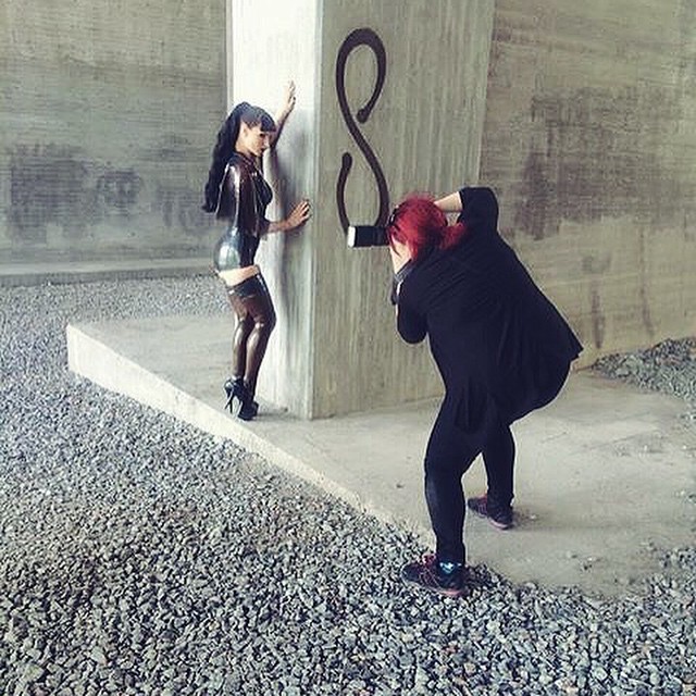 sistersinister:  #bhts from my shoot with @lucialicephotography 😊 shooting in