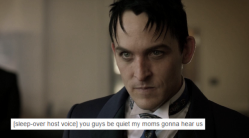 3dnygma: Gotham + text posts meme (source)