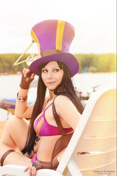 cosplayiscool:  Caitlyn Poool Party by Fiora-solo-top La Salita Cafe - Empowering