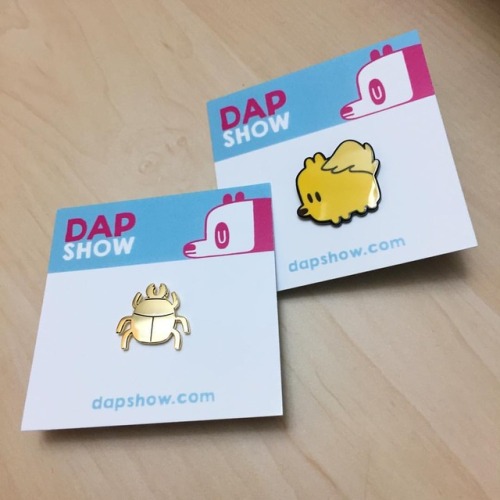 We got new backing cards! There’s also very limited stock for both pom pins and gold beetle pins, so