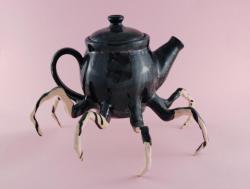 detournementsmineurs:Unsettling Ceramics by Sarah Duyer.