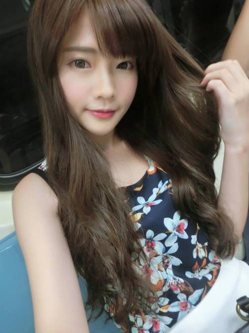 正妹不露點