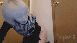 mikkimischiefmfc:  ivyaura:  suction cup dildos, amiright????  This is possibly my favourite gif ever.