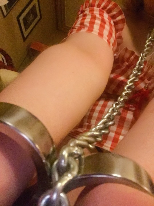 brat-grrl2:  5 yrs now seeing Sir & he still finds it equally amusing & exasperating that i can still take a selfie fully bound & talk through my gag 