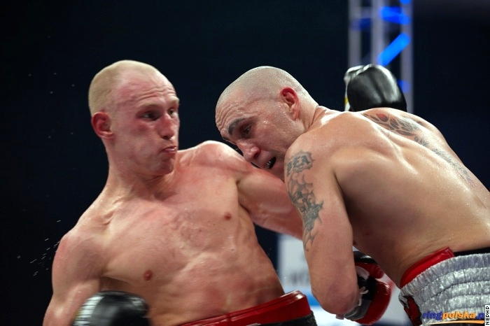 arcticboxing:  2 bald brits 