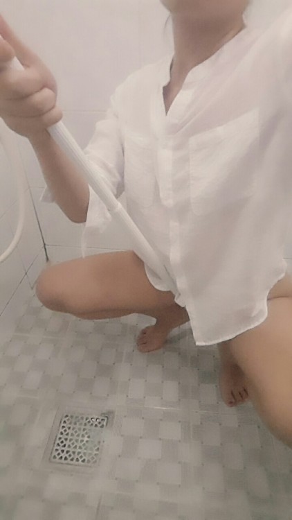 boomeplz:  즐거운 셔츠 미션♡ adult photos