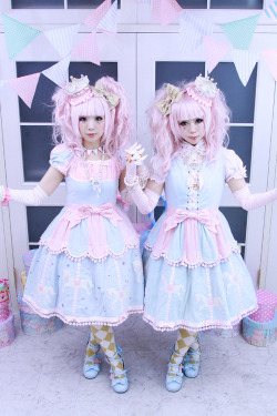 corette:  たくる (Takuru) + しおり (Shiori) : Angelic Pretty - Carnival Sax x Pink 