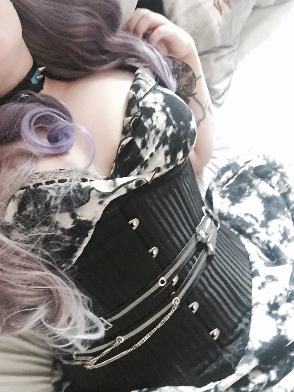 livingdeadsam:  Daddy’s Little Doll. KPP collar, corset and a whole lotta love.
