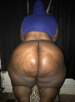 gstyle40:  bigassmaster:  Incredible ass   Yep that part🔝  Love that thick fat ass