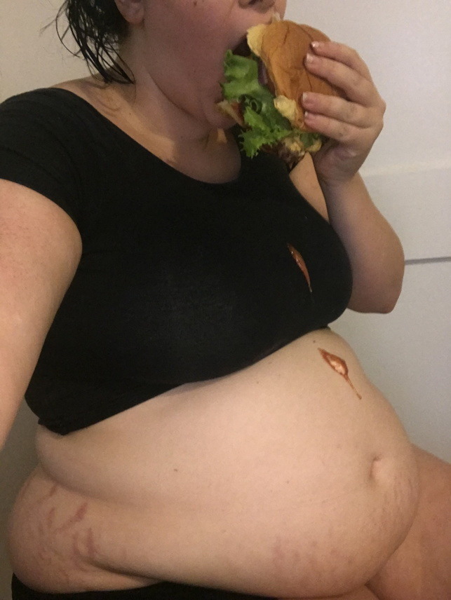 teasesfatties:Ffafeed. Fattened like a prized hog
