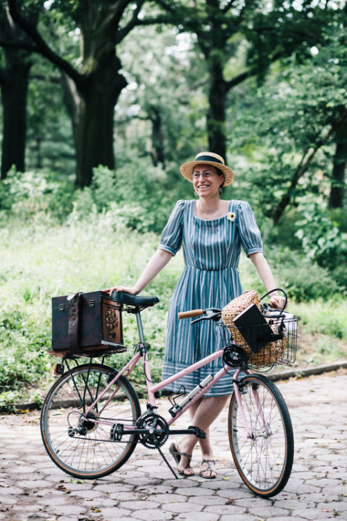 preferredmode: Adrienne, with her @Diamondbackbike in Prospect Park View Post