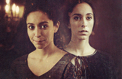didsomeonejustsaybluebubble:  A woman may weep, but not a queen.