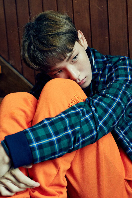 [HQ] SHINee for 1 and 1 (1333x2000)Bigger Pictures: 1 l 2 l 3 l 4 l 5 l ALL