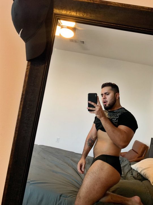mikkahchu:  Suns out buns out?