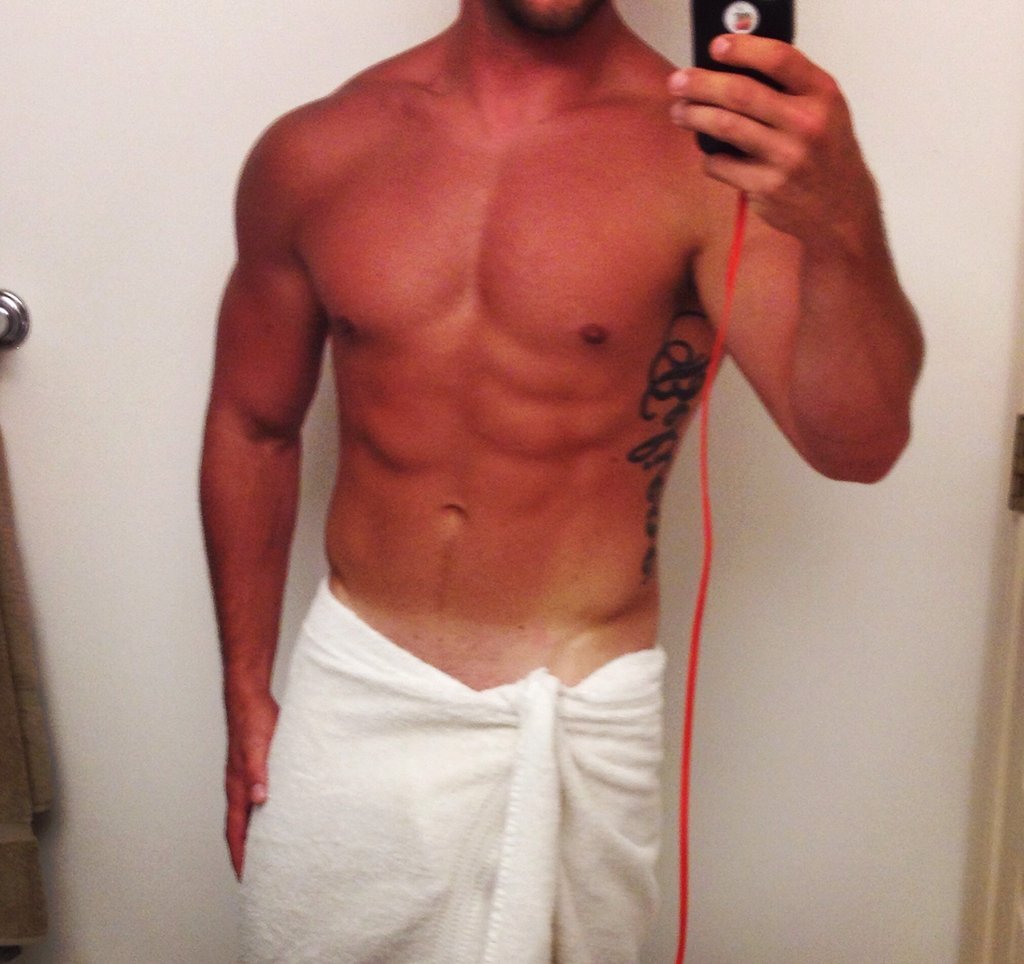 damnhotmeat:  wanna view more? click here
