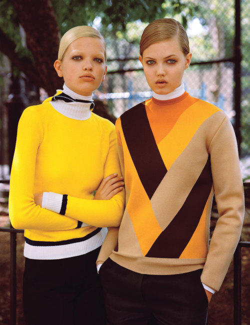 largecoin:  wmagazine:  Sunny Sisters Photograph by Alasdair McLellan; styled by Edward Enniful; W magazine August 2011.   loveds this and loves it also now 