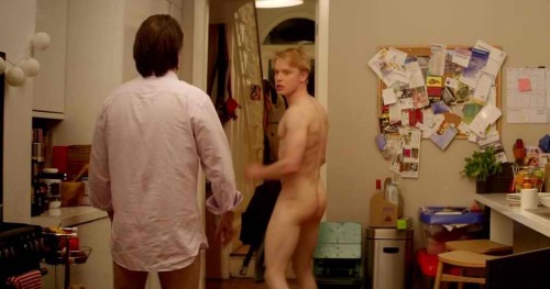 fameshowing:  Freddie Fox in Cucumber 