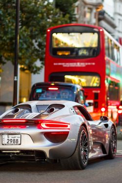 supercars-photography:  2015 Porsche 918 Spyder || Sp         