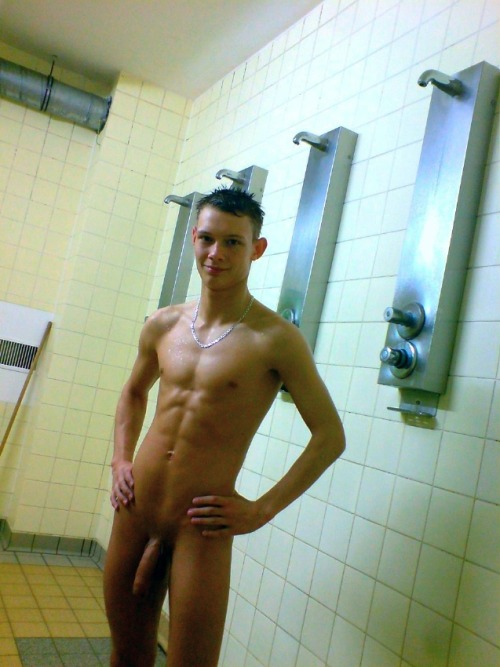 cainsteven:  dutchgaygay5:  http://dutchgaygay5.tumblr.com   Follow me at http://cainsteven.tumblr.com/ and please check out my other blog at http://pozcain.tumblr.com/ 