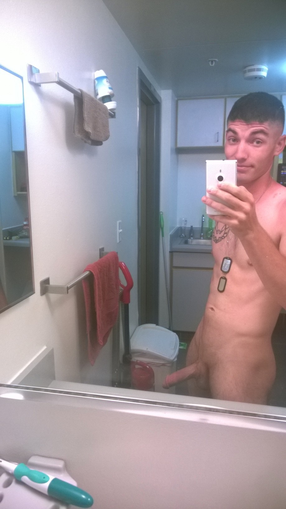 str8guysgonewild:  Air Force cutie:) he showed ass today….