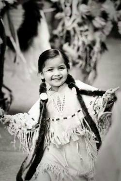 nativeamericannews:  Little precious  