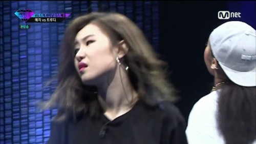 mooooosa:  First Gilme calls Truedy fake and now Yezi. Yezi has the “this bitch ain’t worth shit” face going on. 