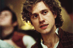 babejolras:  aaron tveit + inhaling???for