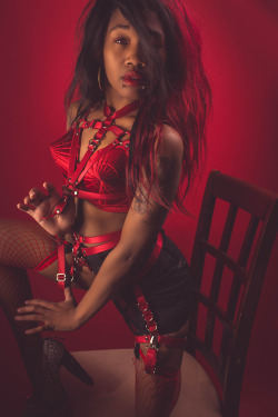 jaseminedenise:  “Please don’t hesitate, take me while there’s still something left to take.”I fell in love with the multi-way harness, Blair from @skgdesigns, and all the vintage-ness of @playfulpromises to go with it. Self Portrait // 2018