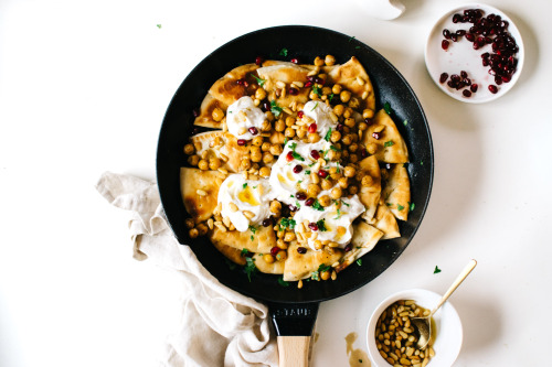 guardians-of-the-food: Fatteh with Cumin Chickpeas and Tahini Yogurt