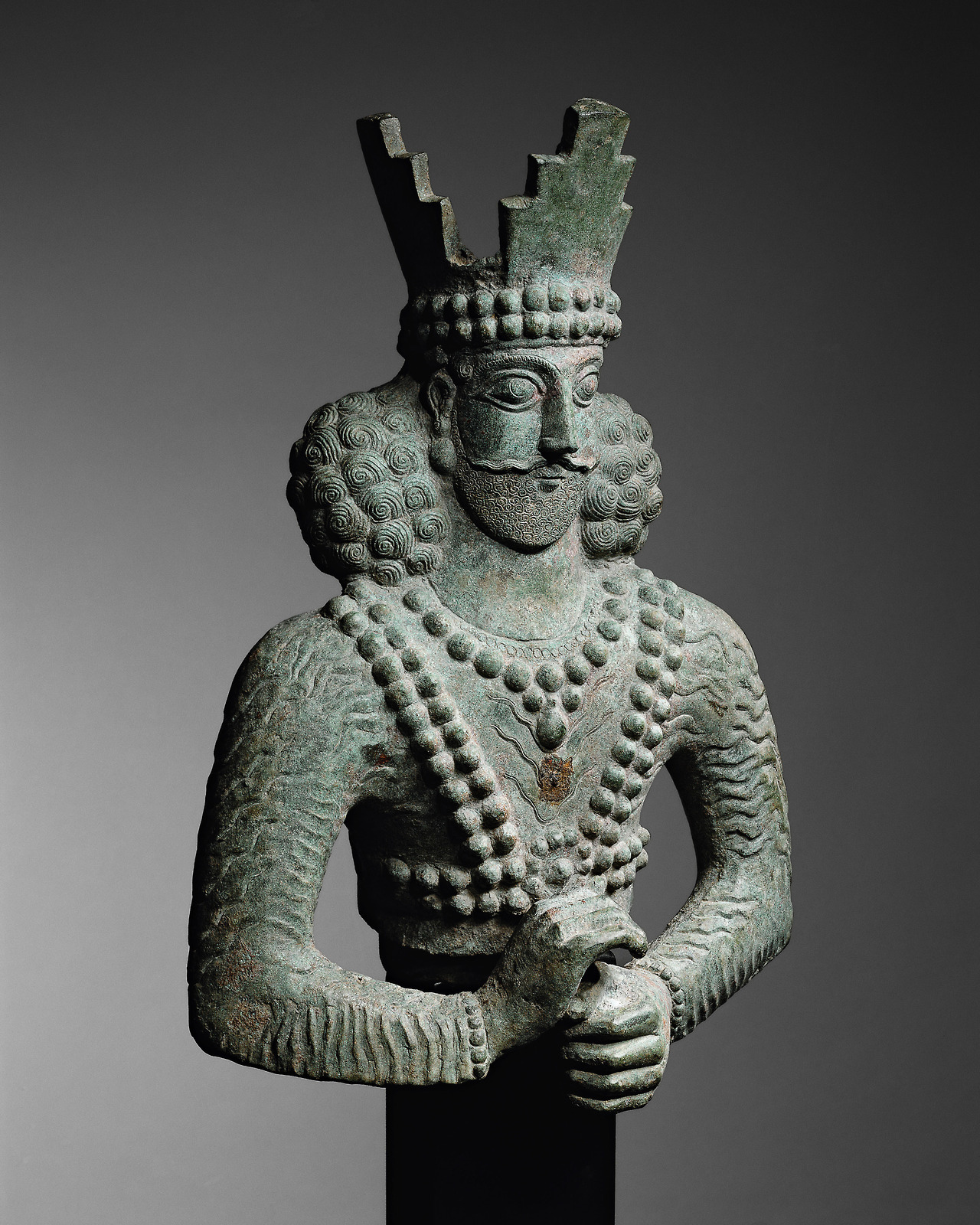 A 5000-year-old Sumerian alabaster statuette of a priest