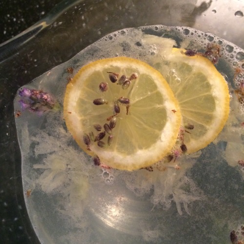 Homemade lavender lemonade  (Sugar-free)