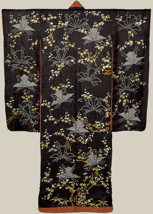 thekimonogallery:‘Uchikake’ (wedding over-kimono). First half 19th century, Japan.  V&A Museum