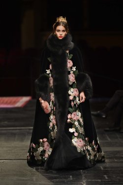 notordinaryfashion:  Dolce &amp; Gabbana Alta Moda Spring 2016