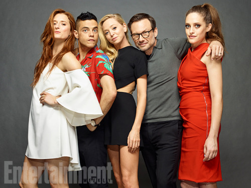 ..and moreComic-Con 2016 Star Portraits: Day 1via Entertainment Weekly