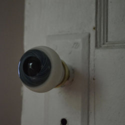 etsyifyourenasty:  Eyeball Glass Door Knob
