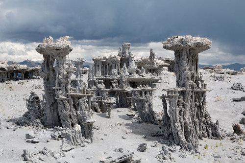 archatlas: Sand Tufas You could be forgiven for thinking that the otherworldly rock formations in t