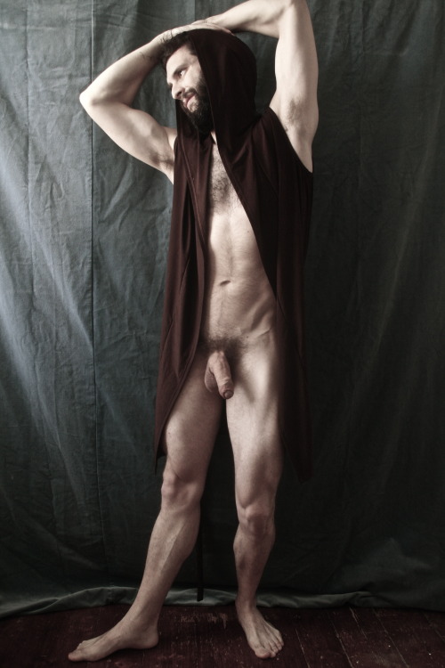 manbunofscience:  Playing with the Sunday afternoon light
