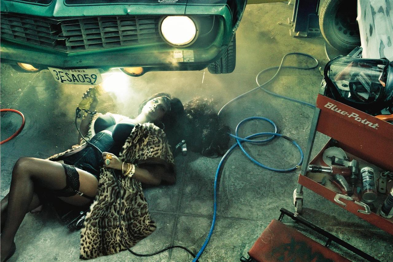 apimeleki:  toccara jones // steven meisel // vogue italia // july 2008